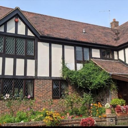 The Gatehouse At Stansted Bed & Breakfast Hallingbury Exterior photo