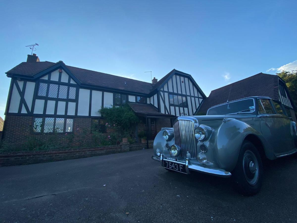 The Gatehouse At Stansted Bed & Breakfast Hallingbury Exterior photo